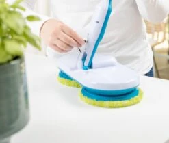 Hurricane Floating Mop - Accu Dweilset - 100 Rotaties Per Minuut 16 Hurricane Floating Mop - Accu Dweilset - 100 Rotaties Per Minuut -Leifheit Store 1200x1014 4