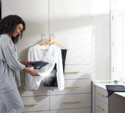 Russell Hobbs Steam Genie 2-in-1 Kledingstomer & Strijkijzer In 1 - 28370-56 15 Russell Hobbs Steam Genie 2-in-1 Kledingstomer & Strijkijzer In 1 - 28370-56 -Leifheit Store 1200x1090 5