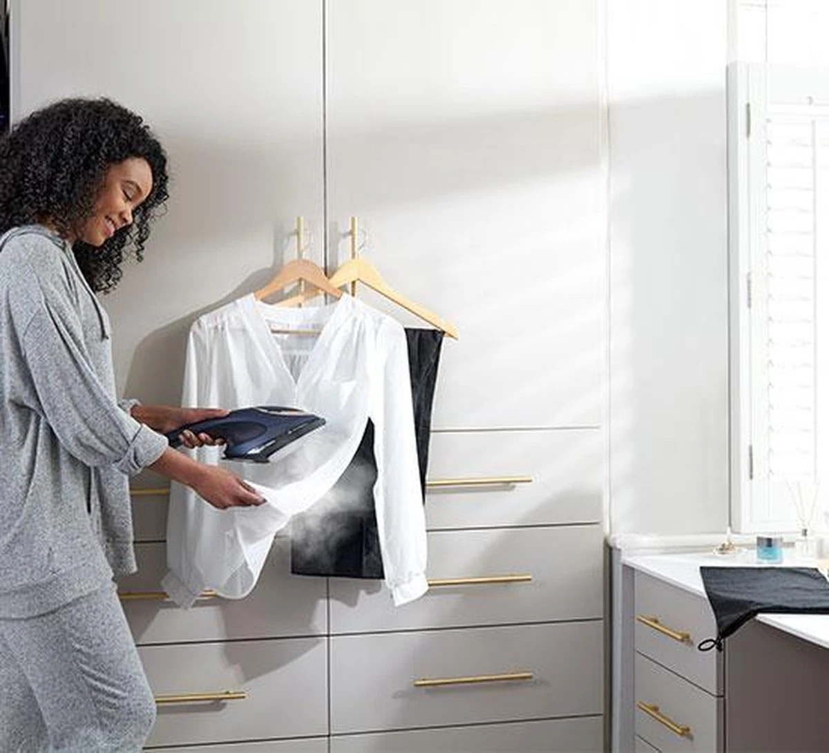 Russell Hobbs Steam Genie 2-in-1 Kledingstomer & Strijkijzer In 1 - 28370-56 4 Russell Hobbs Steam Genie 2-in-1 Kledingstomer & Strijkijzer In 1 - 28370-56 - Afbeelding 4