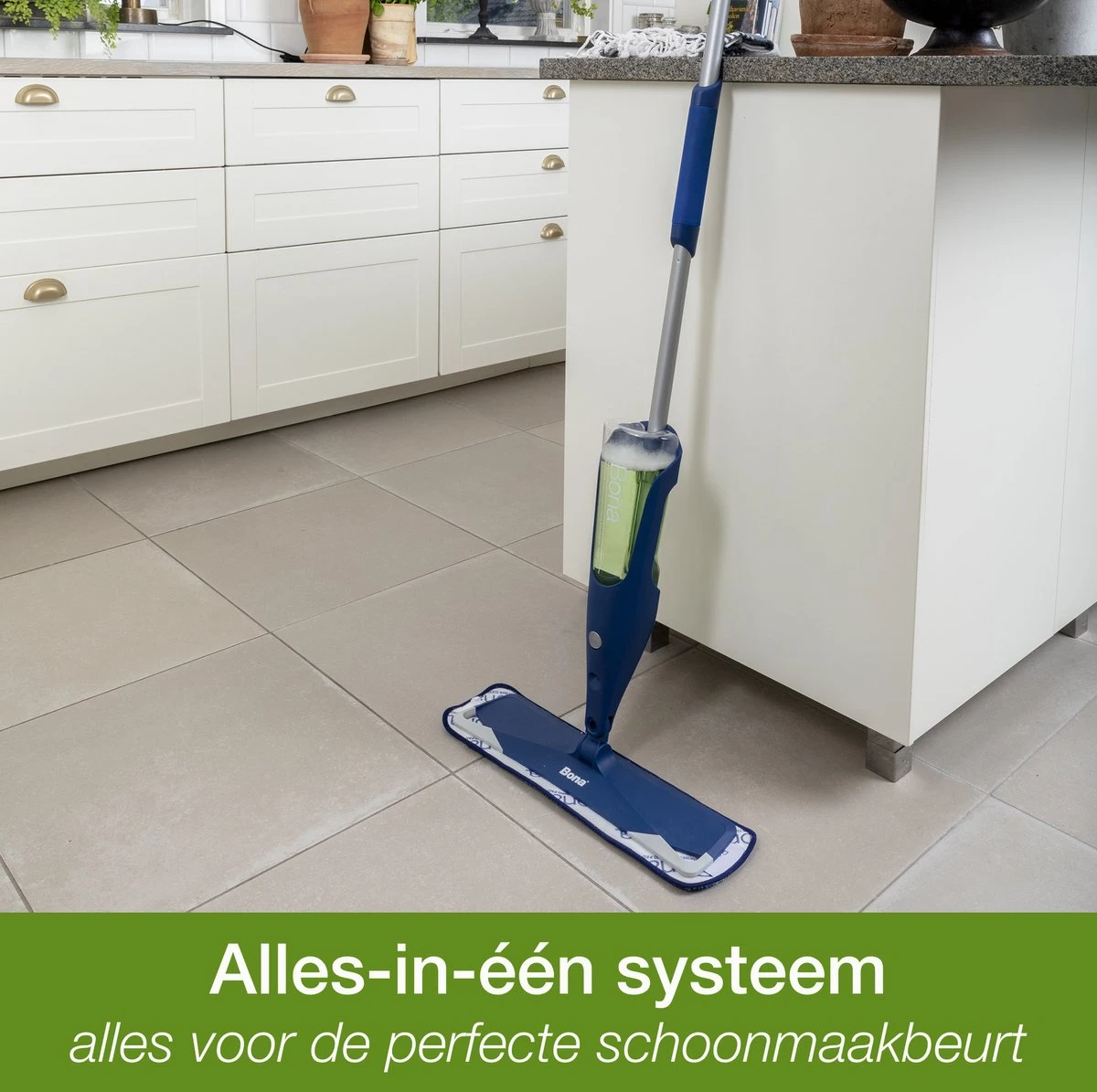 Bona Premium Spray Mop - Alles-in-1 Dweilsysteem - Vloerwisser Inclusief Harde Vloer, Tegel/ Laminaat Reiniger & Microvezel Reinigingspad - Streeploos - Sneldrogend 5 Bona Premium Spray Mop - Alles-in-1 Dweilsysteem - Vloerwisser Inclusief Harde Vloer, Tegel/ Laminaat Reiniger & Microvezel Reinigingspad - Streeploos - Sneldrogend - Afbeelding 5
