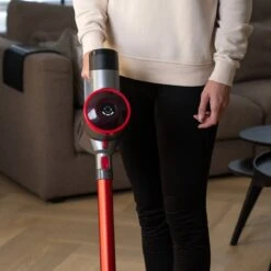 Infinity Goods Steelstofzuiger - Draadloos - 4-in-1 - Kruimelzuiger - Inclusief Accu En Oplader - 6500 PA Zuigkracht - Zonder Zak - Rood/Grijs -Leifheit Store 1200x1200 1105