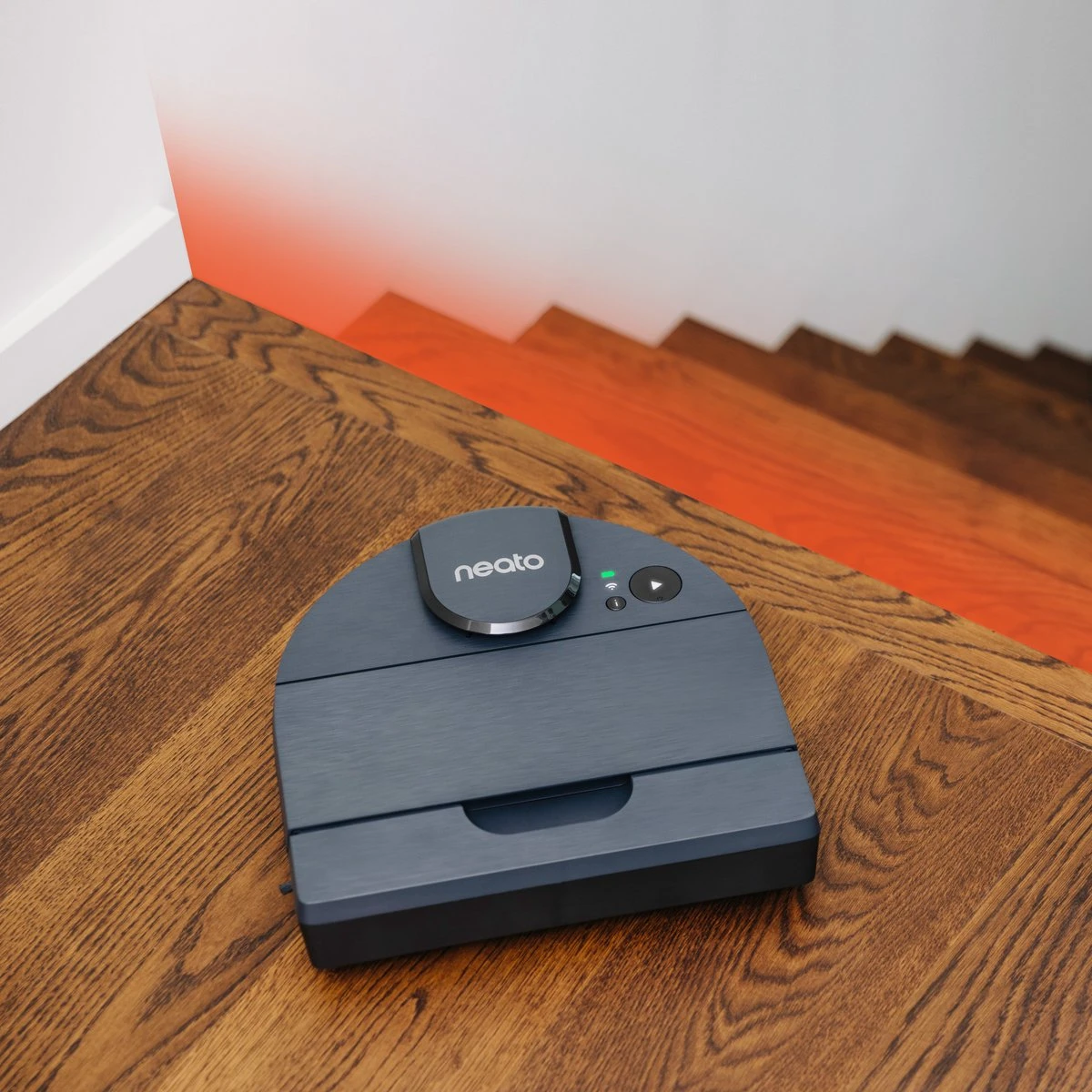 Neato® D8 Intelligente Robotstofzuiger - D-vormig Design, Lasermapping-navigatie, Alexa-verbinding, 100 Minuten Looptijd Met Automatisch Opladen En Hervatten - Indigo Blauw 8 Neato® D8 Intelligente Robotstofzuiger - D-vormig Design, Lasermapping-navigatie, Alexa-verbinding, 100 Minuten Looptijd Met Automatisch Opladen En Hervatten - Indigo Blauw - Afbeelding 8