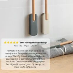 Bradey Stijlvolle Kledingborstel - Pluizenverwijderaar - Pluizenborstel - Huisdierhaar Verwijderaar - Hondenhaar - Kattenhaar - Kleur Tiffany 19 Bradey Stijlvolle Kledingborstel - Pluizenverwijderaar - Pluizenborstel - Huisdierhaar Verwijderaar - Hondenhaar - Kattenhaar - Kleur Tiffany -Leifheit Store 1200x1200 2468