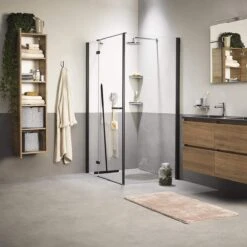 Mellira - Vloerwisser - Vloertrekker Met Steel - Watertrekker Voor Douche - Douchewisser Badkamer - Inclusief Ophanghaak - RVS - Zwart (kerstcadeau Met Verpakking) -Leifheit Store 1200x1200 253