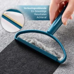 Ease Store – Pluizenverwijderaar – Pluizenborstel – Ontpluizer – Pluizendief - Blauw - Draagbaar – Tapijt – Wol – Dieren – Kleding -Leifheit Store 1200x1200 2601