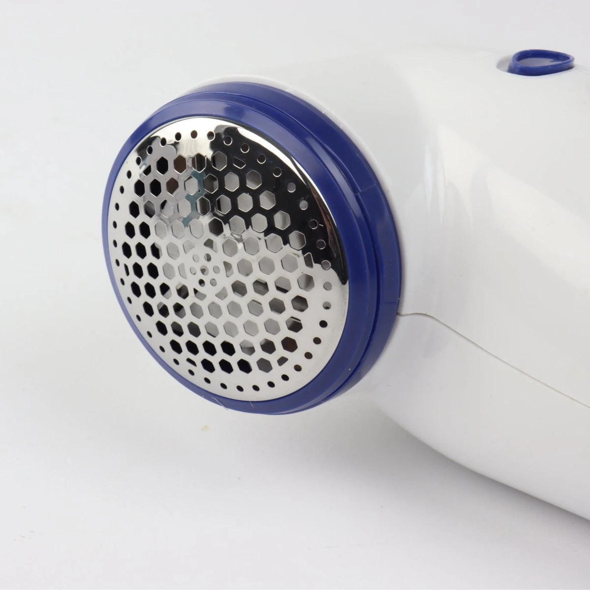 Orange85 Pluizenverwijderaar - Pluizenroller - Elektrisch - Ontpluizer - Pluizentondeuse - Pluizendief - Blauw - Wit - Pluizenborstel - Draadloos 3 Orange85 Pluizenverwijderaar - Pluizenroller - Elektrisch - Ontpluizer - Pluizentondeuse - Pluizendief - Blauw - Wit - Pluizenborstel - Draadloos - Afbeelding 3