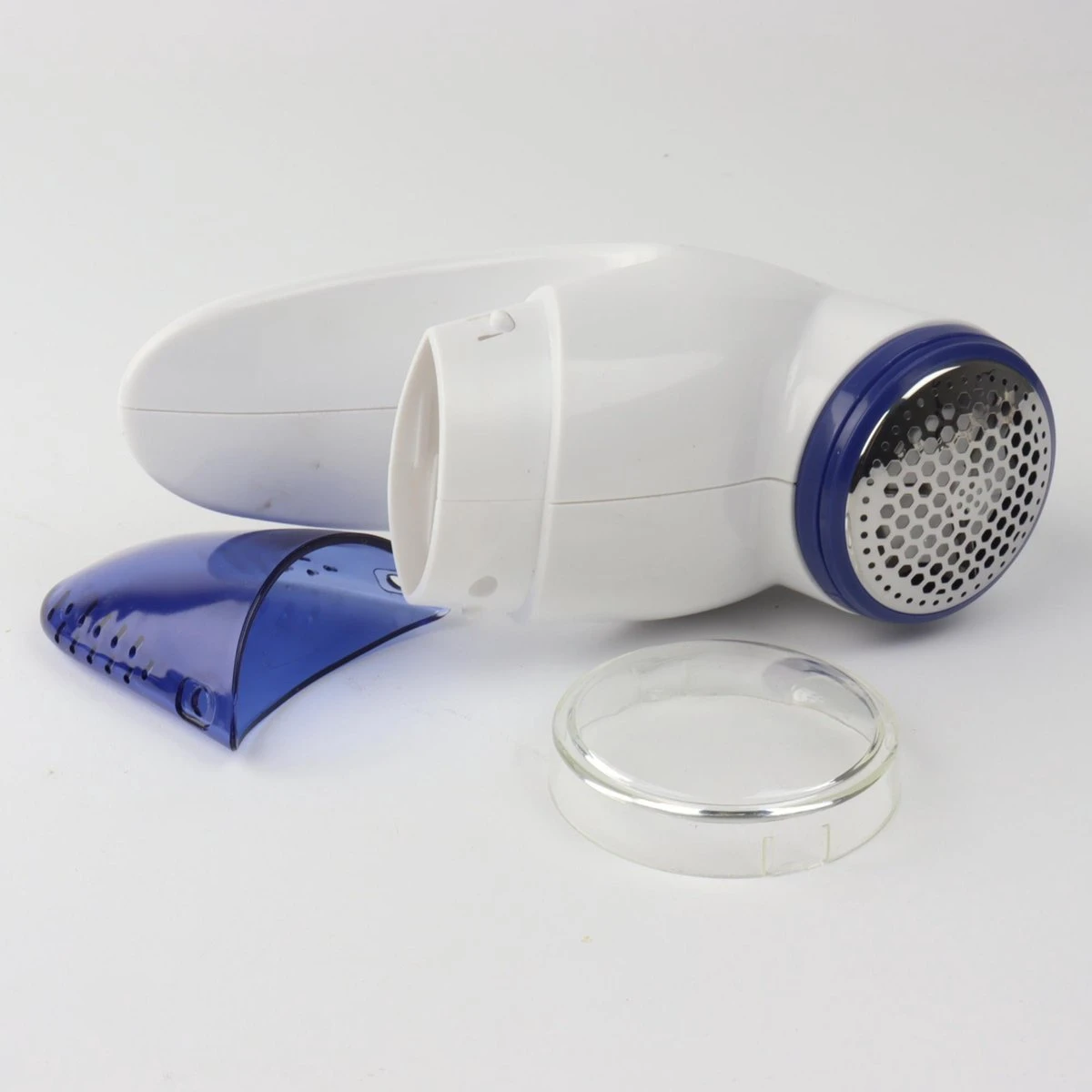 Orange85 Pluizenverwijderaar - Pluizenroller - Elektrisch - Ontpluizer - Pluizentondeuse - Pluizendief - Blauw - Wit - Pluizenborstel - Draadloos 7 Orange85 Pluizenverwijderaar - Pluizenroller - Elektrisch - Ontpluizer - Pluizentondeuse - Pluizendief - Blauw - Wit - Pluizenborstel - Draadloos - Afbeelding 7