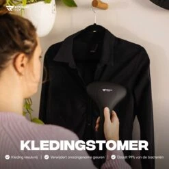 Kledingstomer - Handstomer - Stoomreiniger - Stomer - Luxe Uitvoering - Krachtig En Stijlvol - Inclusief Maatbeker - Snel Opgewarmd (25 Sec) - Geschenkverpakking- 1500W - Merk: Rockerz Home - Kleur: Zwart -Leifheit Store 1200x1200 2678