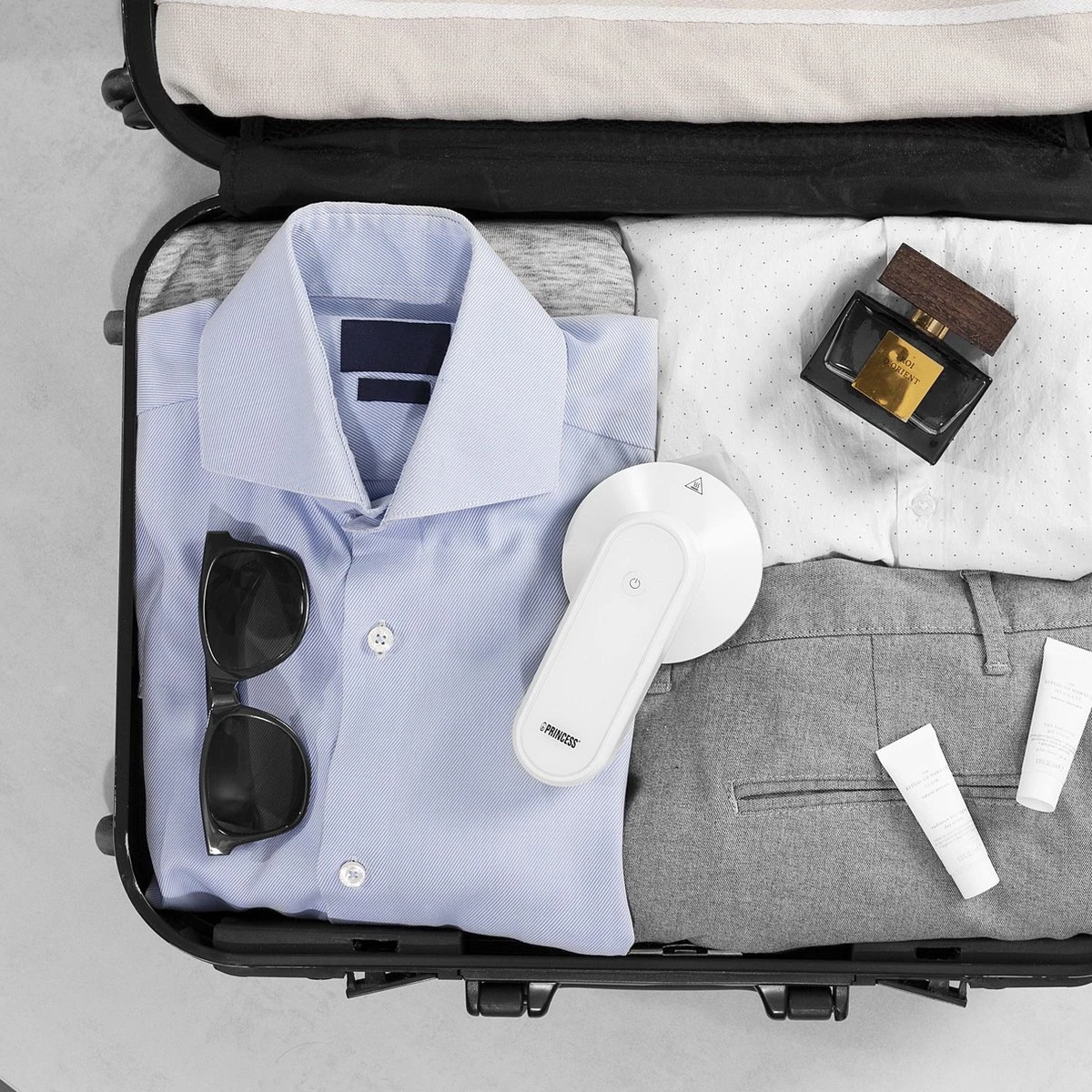 Princess 328000 Iron & Travel – Draadloos – Reisstrijkijzer - Strijkijzer En Powerbank In 1 9 Princess 328000 Iron & Travel – Draadloos – Reisstrijkijzer - Strijkijzer En Powerbank In 1 - Afbeelding 9