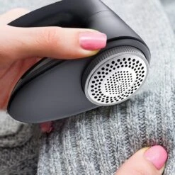 Auronic Elektrische Pluizenverwijderaar - Draadloos - 2 Extra Opzetstukken - Zwart -Leifheit Store 1200x1200 2866