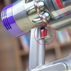PROKING Schakelaar Compatible Met Dyson V10 / V11 - Trigger - Knop - Rood - Kapot - 1 Stuks 12 PROKING Schakelaar Compatible Met Dyson V10 / V11 - Trigger - Knop - Rood - Kapot - 1 Stuks -Leifheit Store 1200x1200 3457