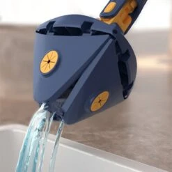 EasyClean - Dweil - Mop - Dweilsysteem - Dweilset - Vloertrekker Met Steel - Vloermop - Vloertrekker - Vloerwisser - Mopset - 360 Graden Schoonmaak - Dweil Met Wringer - Blauw - In Hoogte Verstelbaar - Driehoekig - 3 Gratis Microvezelschoonmaakdoeken -Leifheit Store 1200x1200 38