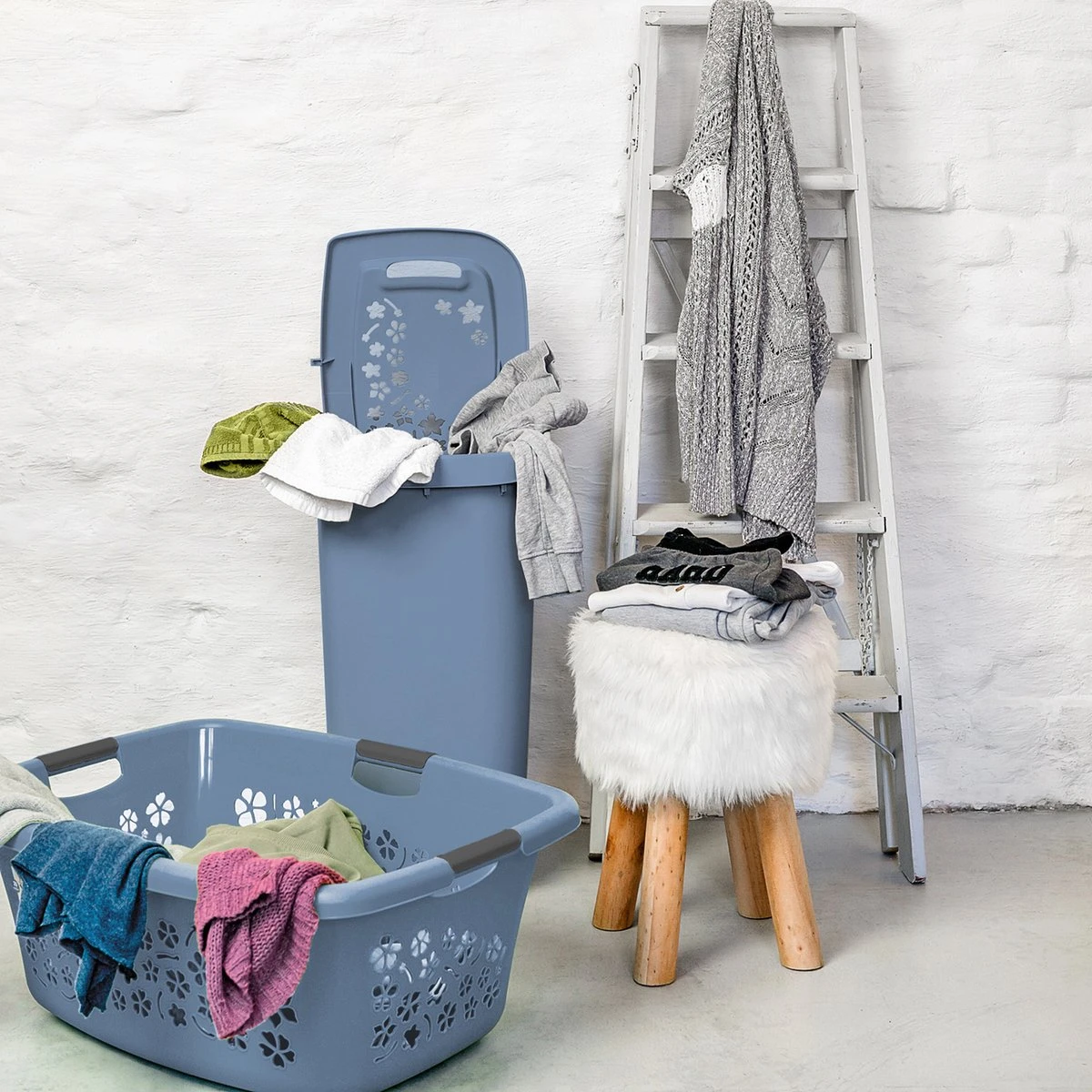 Rotho Wasmand Flowers 65 X 48 X 26 Cm - 50 L Kunststof Blauw 3 Rotho Wasmand Flowers 65 X 48 X 26 Cm - 50 L Kunststof Blauw - Afbeelding 3