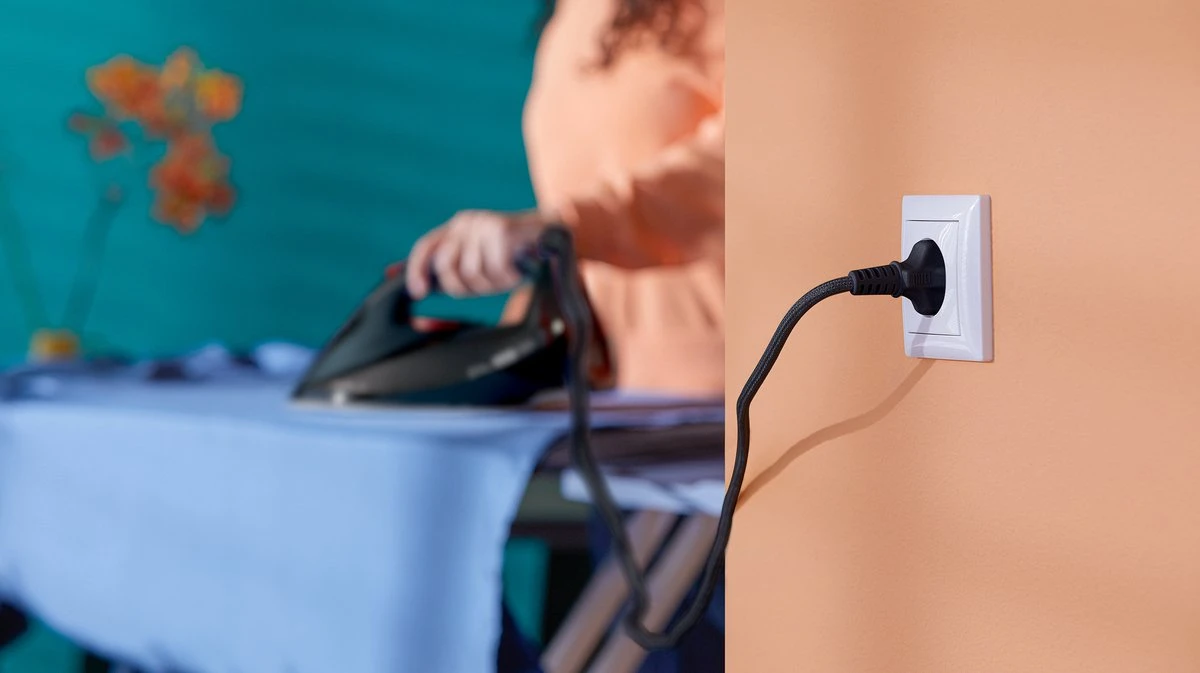 Philips Azur GC4567/80 - Stoomstrijkijzer 10 Philips Azur GC4567/80 - Stoomstrijkijzer - Afbeelding 10