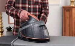 Breville Stoomstrijkijzer Met Stoomgenerator - Iron - Keramische Zoolplaat - Uitneembaar Waterreservoir -Leifheit Store 1200x734 4