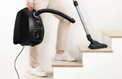 Bosch BGL3309L - Stofzuiger Met Zak - Hoogglans Zwart -Leifheit Store 1200x774 1