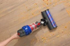 Swiss Pro+ Snoerloze Steelstofzuiger V8 29KPA Flexibele Steelstofzuigers Steelstofzuiger Draadloos Met Knik Kruimeldief Turbo Stand Led Verlichting In Mondstuk Sterke Zuigkracht 2023 Model -Leifheit Store 1200x799 130