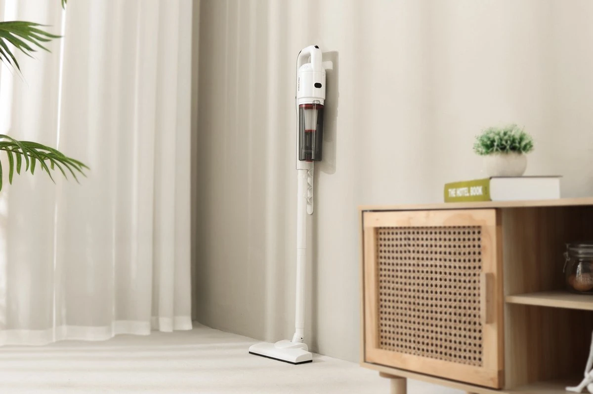 Swiss Pro+ Steelstofzuiger - Steelstofzuiger 2 In 1 - Steelstofzuiger Met Snoer - Afneembare Kruimeldief - Snoer Lengte 5 Meter - Geschikt Voor Huisdieren - 600W 4 Swiss Pro+ Steelstofzuiger - Steelstofzuiger 2 In 1 - Steelstofzuiger Met Snoer - Afneembare Kruimeldief - Snoer Lengte 5 Meter - Geschikt Voor Huisdieren - 600W - Afbeelding 4