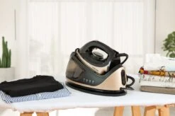 Swiss Pro+ -Stoomstrijkijzer Met Stoomgenerator - Iron - Keramische Zoolplaat - 2700W - Black/Gold - PefectCare Performer 19 Swiss Pro+ -Stoomstrijkijzer Met Stoomgenerator - Iron - Keramische Zoolplaat - 2700W - Black/Gold - PefectCare Performer -Leifheit Store 1200x799 227