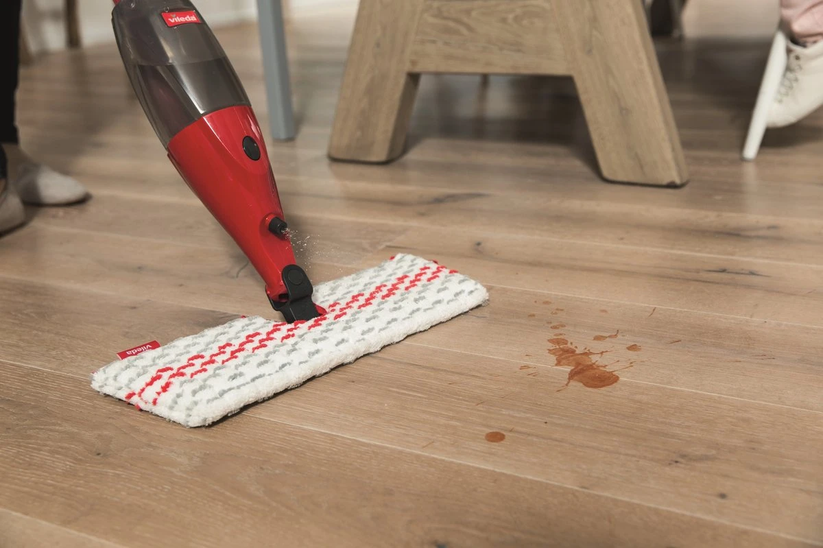 Vileda 1.2.Spray MAX - Vlakke Mop Met Sproeisysteem En Pad In Microvezels 4 Vileda 1.2.Spray MAX - Vlakke Mop Met Sproeisysteem En Pad In Microvezels - Afbeelding 4