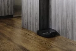 Neato® D9 Intelligente Robotstofzuiger - D-vormig Design, HEPA-filter, Lasermapping-navigatie - Bediening Via App - 200 Minuten Looptijd Met Automatisch Opladen/Hervatten - Zwart -Leifheit Store 1200x800 396