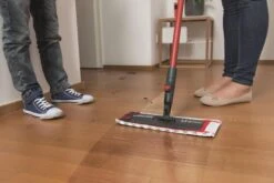 Vileda 1.2.Spray - Vlakke Mop Met Sproeisysteem En Pad In Microvezels -Leifheit Store 1200x800 40