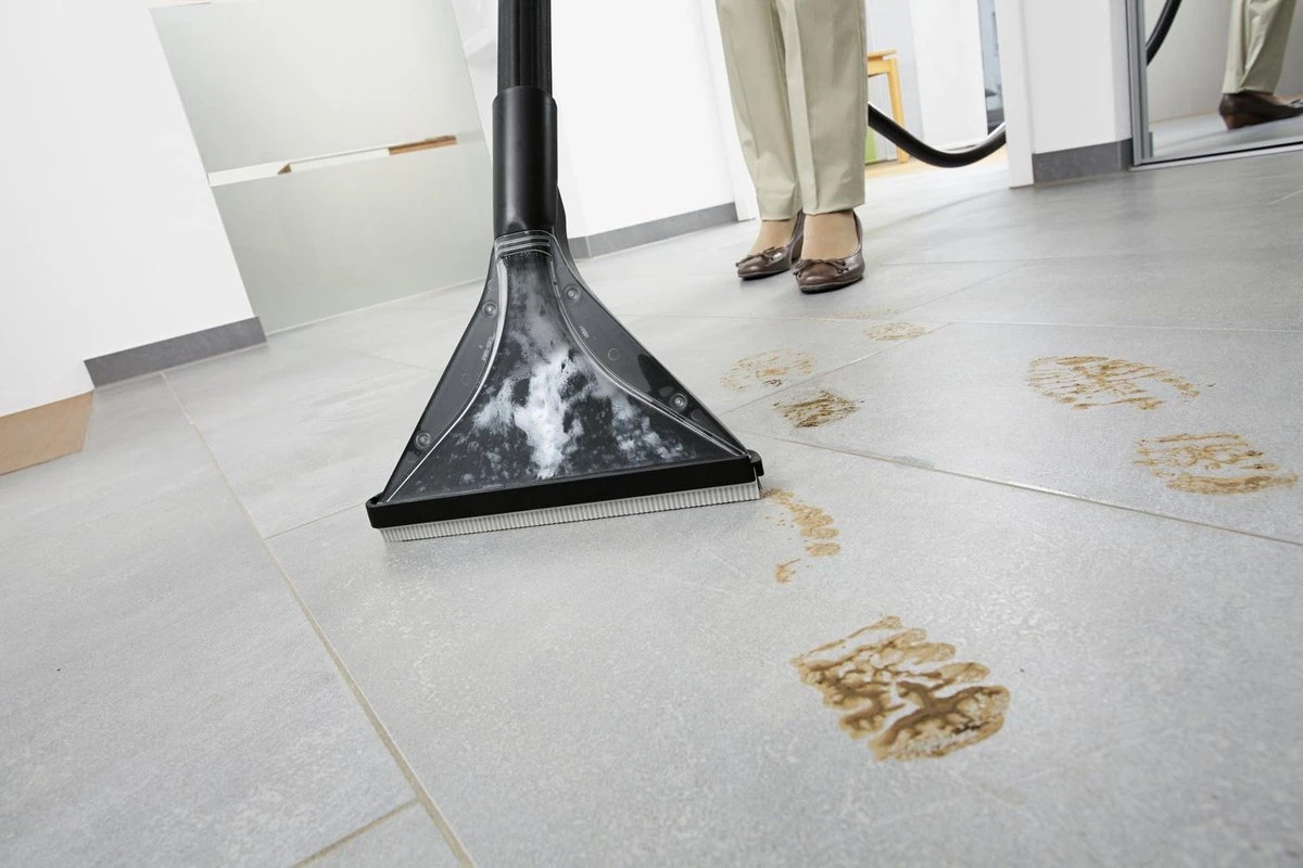 Kärcher SE 4001 Tapijtreiniger - 1400w - 4L - Met Sproeiertechnologie 5 Kärcher SE 4001 Tapijtreiniger - 1400w - 4L - Met Sproeiertechnologie - Afbeelding 5