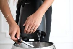 SteamOne Minilys Plus Black - Kledingstomer - Zwart -Leifheit Store 1200x800 457