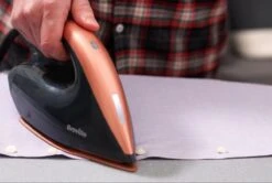 Breville Stoomstrijkijzer Met Stoomgenerator - Iron - Keramische Zoolplaat - Uitneembaar Waterreservoir -Leifheit Store 1200x805 35