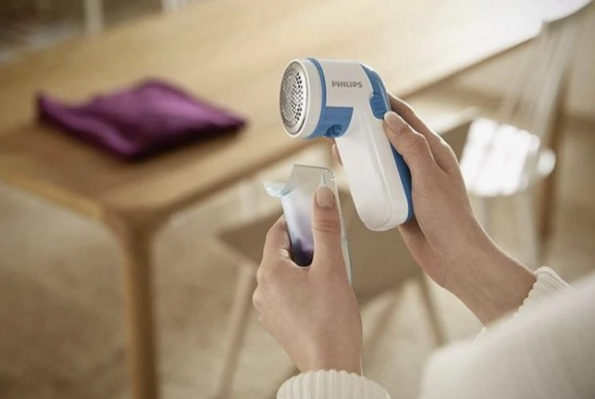 Philips - Ontpiller - Pluizenverwijderaar - Ontpluizer - Pluizenondeuse - Op Batterijen - GC026 - Blauw 4 Philips - Ontpiller - Pluizenverwijderaar - Ontpluizer - Pluizenondeuse - Op Batterijen - GC026 - Blauw - Afbeelding 4