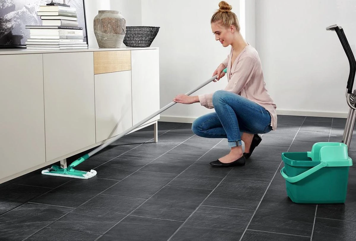 Leifheit Combi Clean Vloerwisser M - Compleet Systeem - Micro Duo - 33 Cm Wisbreedte 4 Leifheit Combi Clean Vloerwisser M - Compleet Systeem - Micro Duo - 33 Cm Wisbreedte - Afbeelding 4