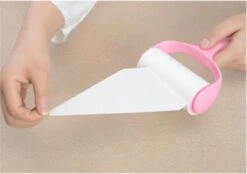 Merkloos Kledingroller - Inclusief 3 Rollen - Huisdierhaar Verwijderaar- Kleefroller - Ontpluizer -Leifheit Store 1200x847 10