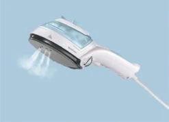 SilverCrest- Stoomborstel- 4 In 1 Strijken, Stomen, Stofborstelen, Pluis Verwijderen- Handstomer Kleding - Stoomreiniger Stoomapparaat Kleding - Garment Steamer- Kleding Stomer- 1000watt- Lichtblauw 21 SilverCrest- Stoomborstel- 4 In 1 Strijken, Stomen, Stofborstelen, Pluis Verwijderen- Handstomer Kleding - Stoomreiniger Stoomapparaat Kleding - Garment Steamer- Kleding Stomer- 1000watt- Lichtblauw -Leifheit Store 1200x863 7