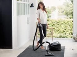 Nilfisk Elite Hepa14 Champagne Comfort CHCO14P10A1- Stofzuiger 9 Nilfisk Elite Hepa14 Champagne Comfort CHCO14P10A1- Stofzuiger -Leifheit Store 1200x894 2