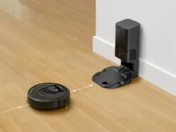 IRobot® Roomba® I7+ - Robotstofzuiger Met Slimme Navigatie - Automatische Vuilafvoer - I7558 28 IRobot® Roomba® I7+ - Robotstofzuiger Met Slimme Navigatie - Automatische Vuilafvoer - I7558 -Leifheit Store 1200x898 13
