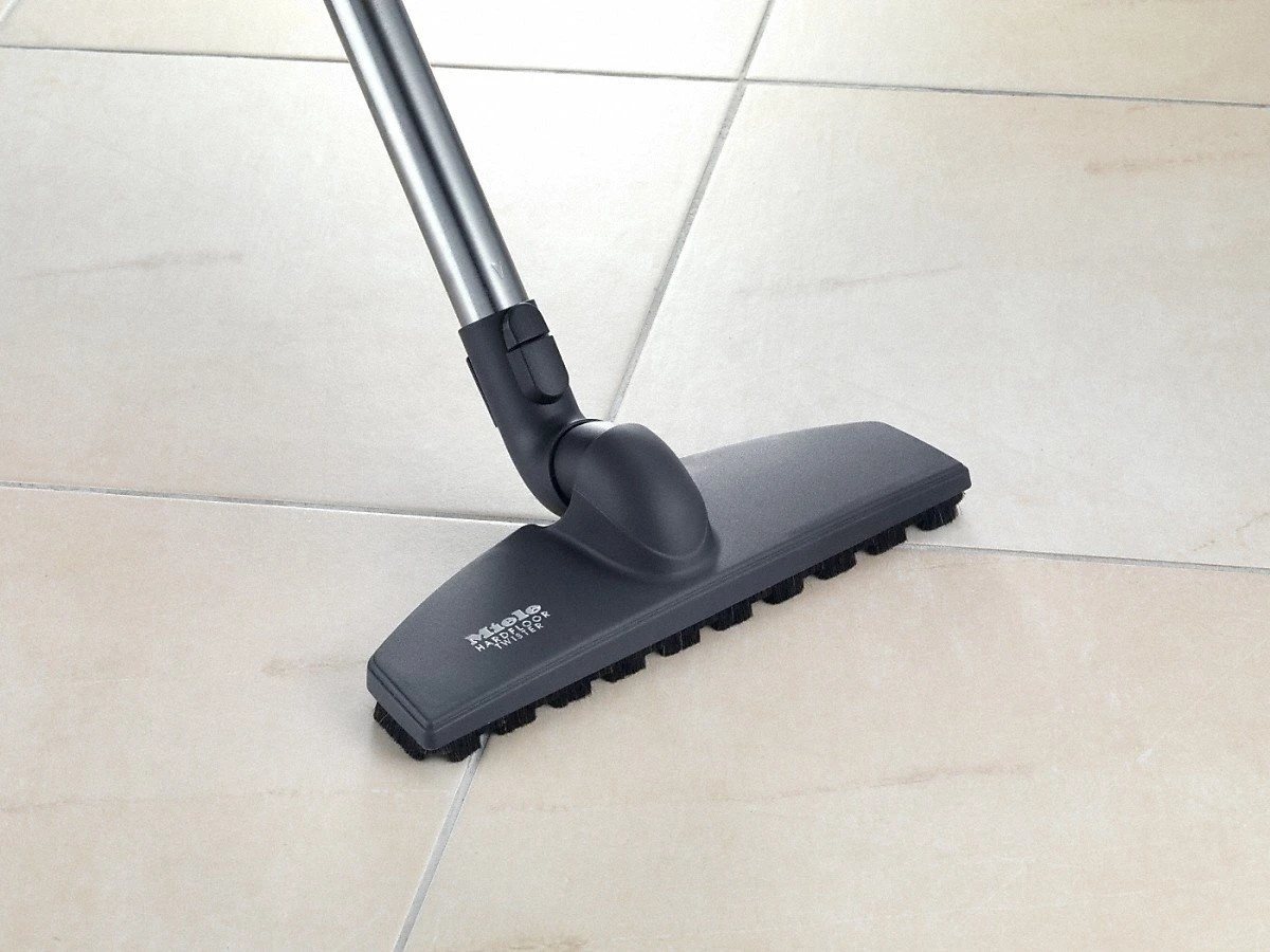 Miele Complete C2 Jubilee PowerLine - Stofzuiger Met Zak 2 Miele Complete C2 Jubilee PowerLine - Stofzuiger Met Zak - Afbeelding 2