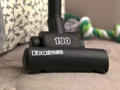 Numatic Hetty Eco Compact HET160 - Stofzuiger Met Zak - Met Extra Turboborstel - 10 Meter Snoer - Compleet Met Accessoires - Roze Henry -Leifheit Store 1200x900 213