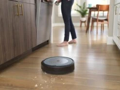 IRobot® Roomba® I3+ - Robotstofzuiger - Geschikt Voor Huisdierharen - I3552 -Leifheit Store 1200x900 240