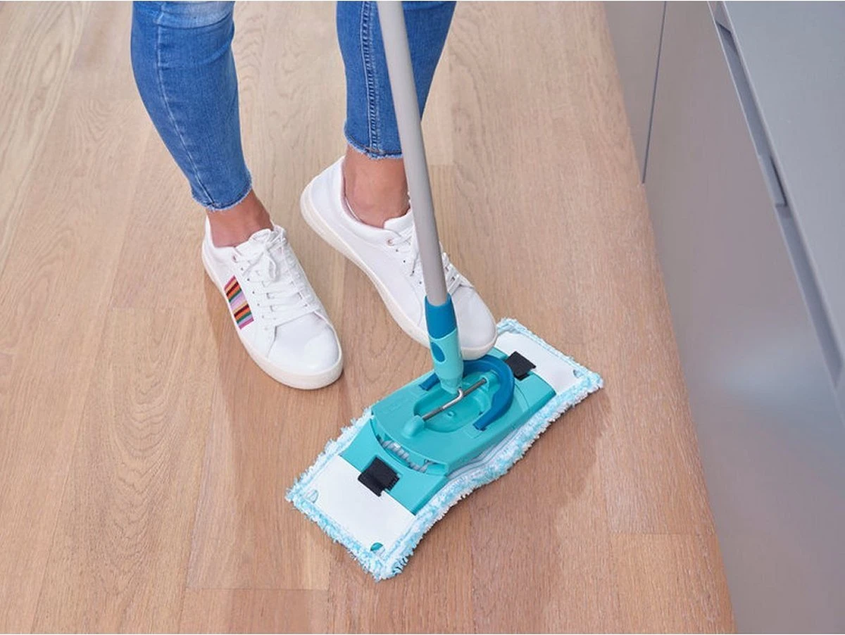 Leifheit Clean Twist M Vloerwisser Ergo Mobiel - Dweil Set Compleet Systeem Met Wieltjes - 33 Cm - 6 Liter 11 Leifheit Clean Twist M Vloerwisser Ergo Mobiel - Dweil Set Compleet Systeem Met Wieltjes - 33 Cm - 6 Liter - Afbeelding 11