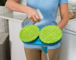 Mediashop Hurricane Floating Mop Elektrische Dweil - Oplaadbare Vloerwisser Voor Dweilen, Schrobben En Boenen - Met 2x 3 Microvezelpads -Leifheit Store 1200x947 2