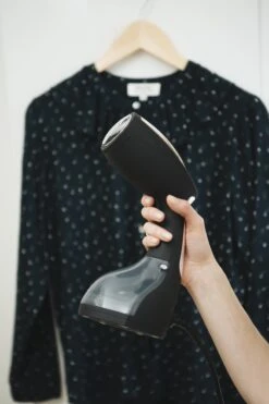 SteamOne S-Travel Kledingstomer - Zwart -Leifheit Store 799x1200 74