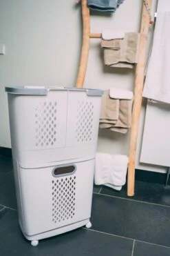 Sens Design Wasmanden Met Deksel - Wassorteerder 3 Vakken Op Wieltjes 35 Sens Design Wasmanden Met Deksel - Wassorteerder 3 Vakken Op Wieltjes -Leifheit Store 800x1200 44