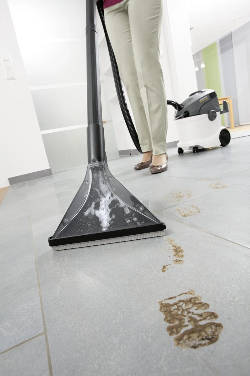 Kärcher SE 6.100 Tapijtreiniger - 1400W - 4L - Nat En Droog 16 Kärcher SE 6.100 Tapijtreiniger - 1400W - 4L - Nat En Droog - Afbeelding 16