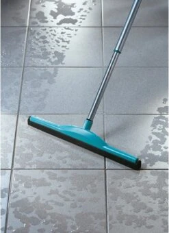 Leifheit Classic Watertrekker - Met Telescoopsteel (85-140 Cm) - 45 Cm Veegbreedte 9 Leifheit Classic Watertrekker - Met Telescoopsteel (85-140 Cm) - 45 Cm Veegbreedte -Leifheit Store 872x1200