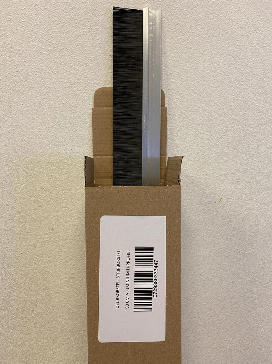 Merkloos Deurborstel - Stripborstel - Afdichting Met Borstel - 100 Cm - Met Installatie Gaten -aluminium -isolatiestrip - Afdichtstrip - Deurstrip 2 Merkloos Deurborstel - Stripborstel - Afdichting Met Borstel - 100 Cm - Met Installatie Gaten -aluminium -isolatiestrip - Afdichtstrip - Deurstrip - Afbeelding 2