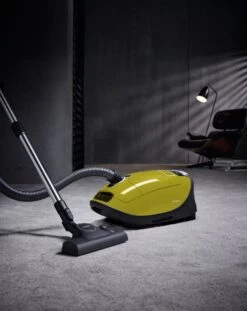 Miele Complete C3 PowerLine Active - Stofzuiger Met Zak - Currygeel -Leifheit Store 952x1200 1